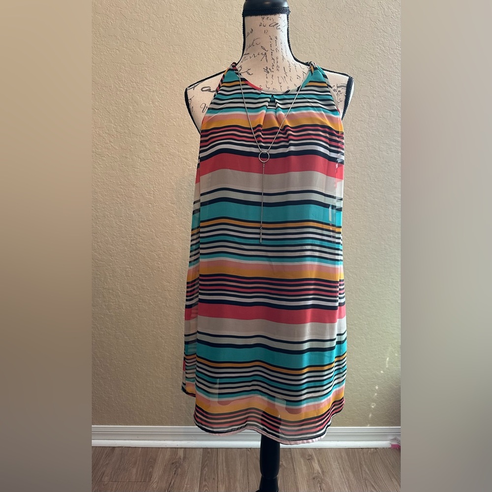 Very cute dress and in great condition.